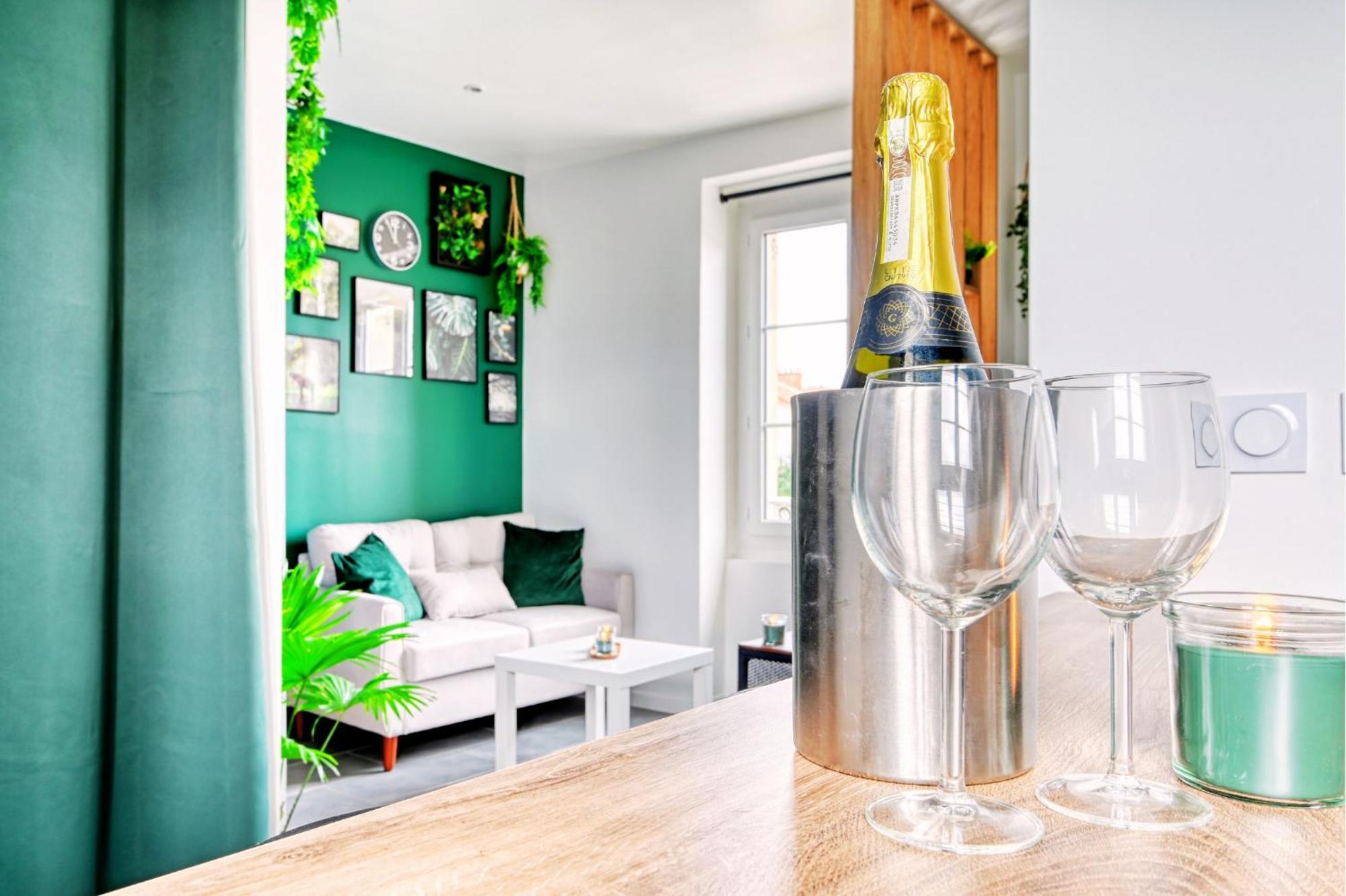L'Instant Paris - Proche Gare & Quai De Seine Apartman Poissy Kültér fotó